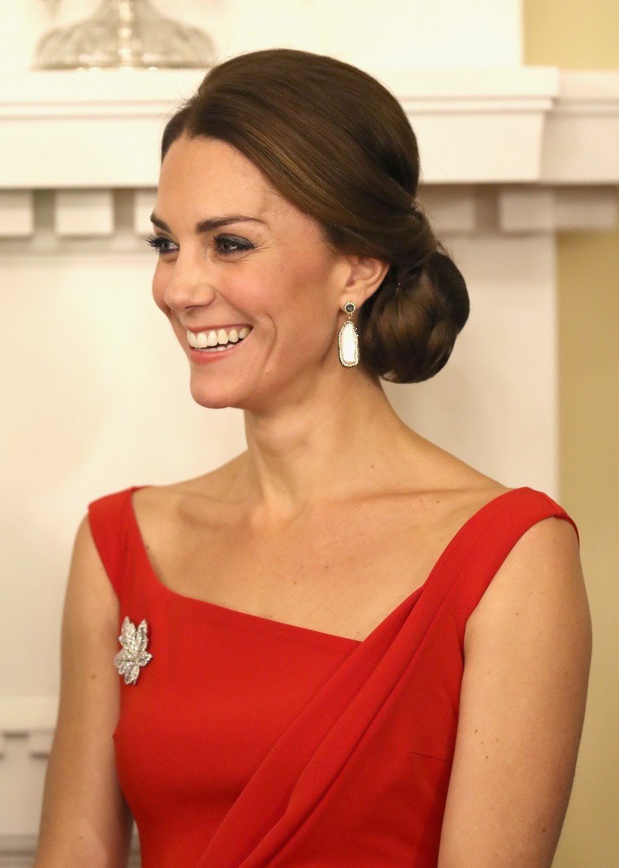 FOTO: To so oblačila, ki jih je Kate Middleton nosila na kraljevem obisku v Kanadi!