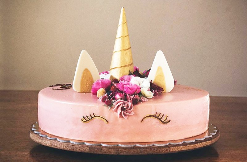 Našli smo Slovenko, ki peče sanjske torte (dobesedno!) (foto: instagram Cimetovo dekle)
