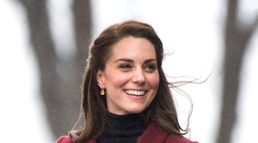 Ste opazili, da Kate Middleton nikoli ne sleče plašča v javnosti? TO je odgovor, zakaj! (foto: profimedia)