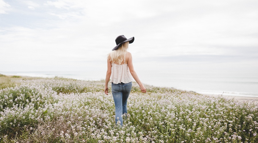 TAKO boste ostali mirni, ko boste prihodnjič prisiljeni biti z negativnimi ljudmi! (foto: Unsplash.com / GREG KANTRA)