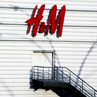 H&M je razkril oblikovalca nove omejene kolekcije in tu so že prvi kosi!
