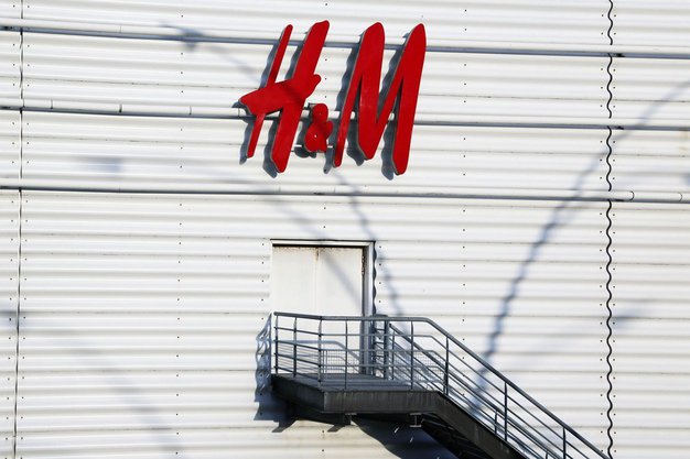 H&M je razkril oblikovalca nove omejene kolekcije in tu so že prvi kosi! - Foto: Profimedia