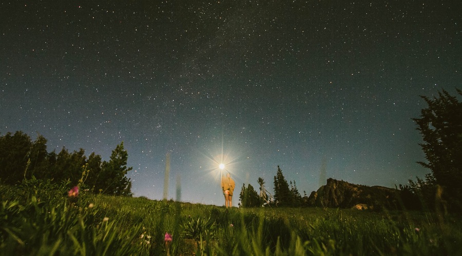 Priporočamo: Joga pod zvezdami na skrivni lokaciji (foto: Unsplash.com)