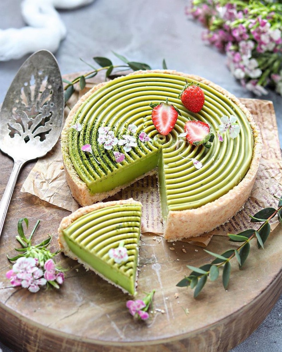 Vikend recept: Matcha panna cotta torta (veganska, brez glutena in predelanih sladkorjev) (foto: Profimedia)