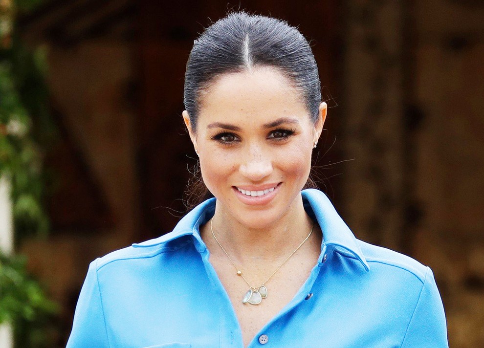 Meghan Markle je včeraj na Novi Zelandiji doživela neprijeten 'modni kiks', njena obleka ...