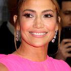 Ste videli modni stajling Jennifer Lopez, o katerem govorijo vsi?