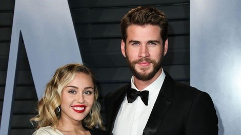 Tukaj so prve fotografije s poroke Miley Cyrus in Liama Hemswortha