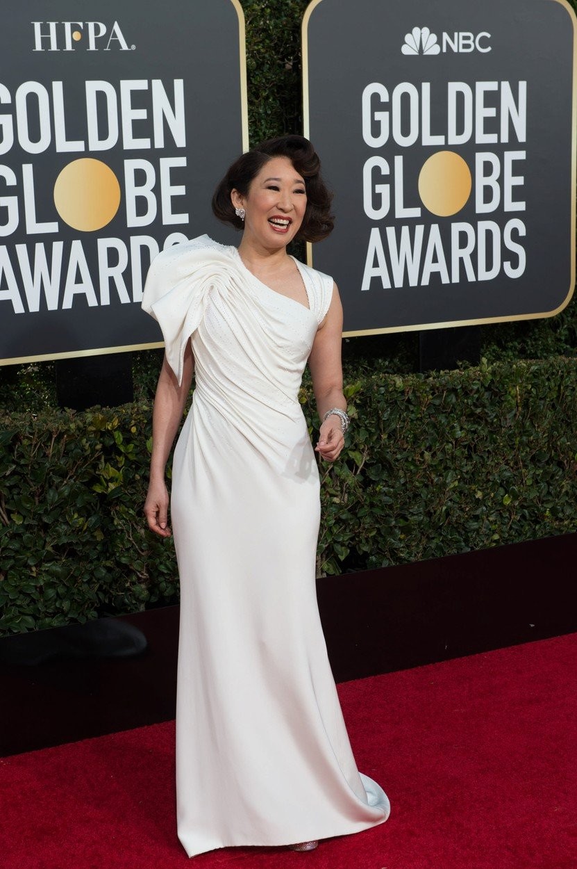 Sandra Oh v obleki Stella McCartney