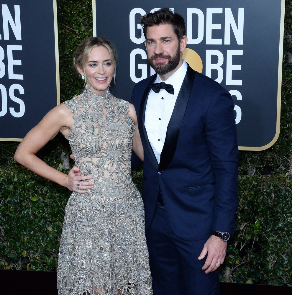 Emily Blunt v obleki Alexander McQueen in John Krasinski