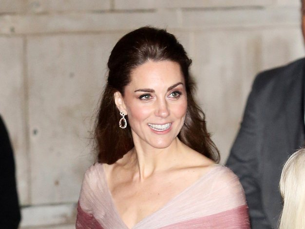 Kate Middleton je nosila Gucci in nas popolnoma očarala! - Foto: Profimedia