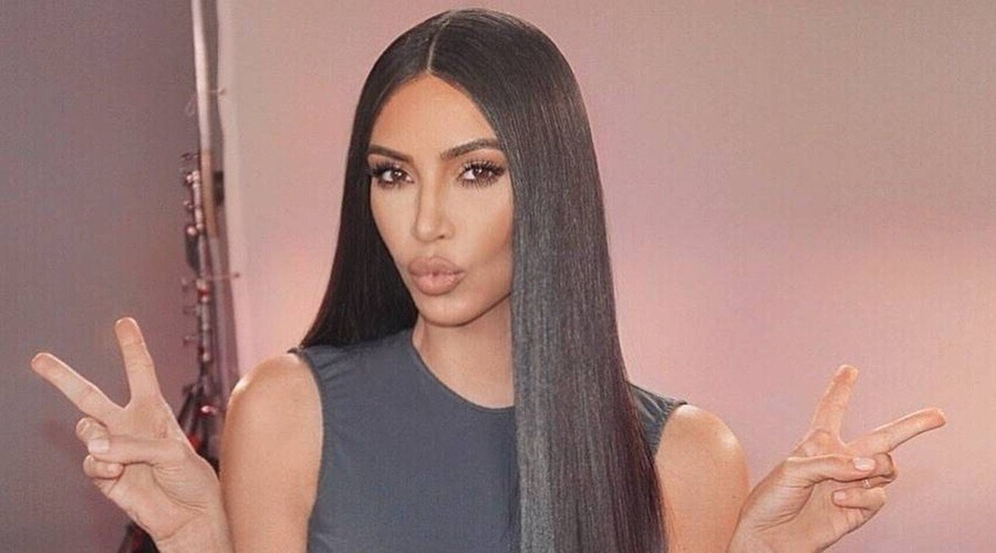 Kim Kardashian je postala rdečelaska! (foto: Profimedia)