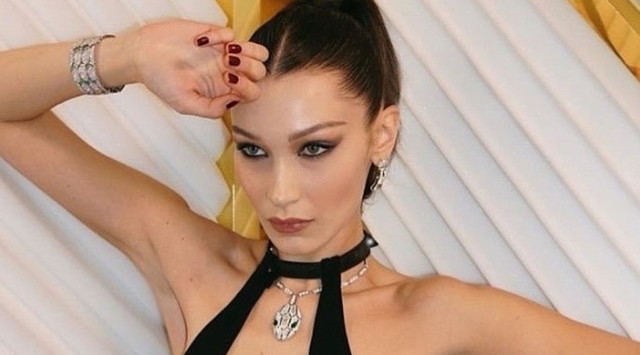 Bella Hadid je obudila še en trend iz 90-ih (foto: Profimedia)