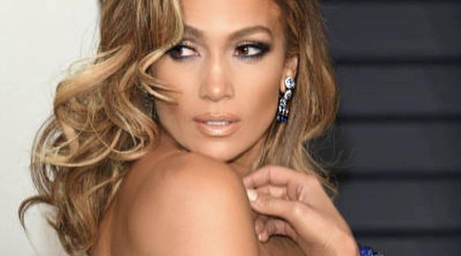 Jennifer Lopez je zaročena! Poglejte ta ogromen prstan! (foto: Profimedia)