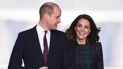 Se spomnite prosojne obleke, zaradi katere se je princ William zaljubil v Kate?