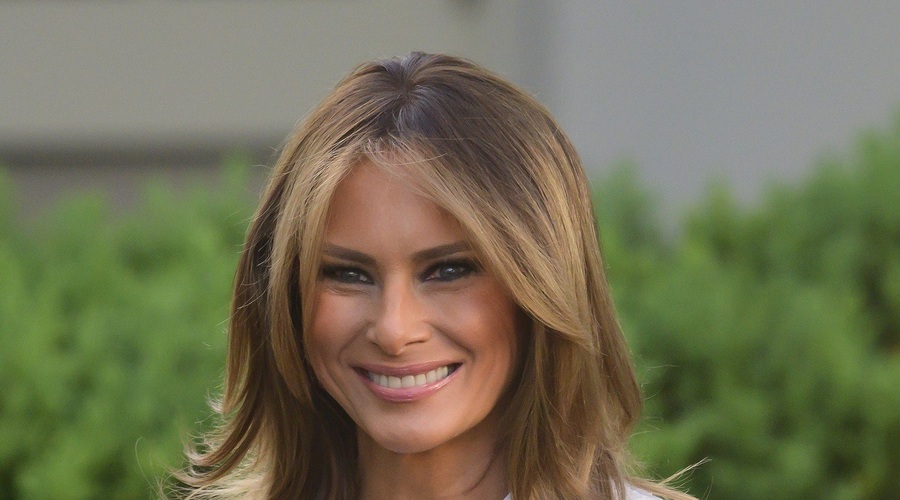 Pozabite na kavbojke, Melania Trump nas je navdušila s tem džins trendom (foto: Profimedia)