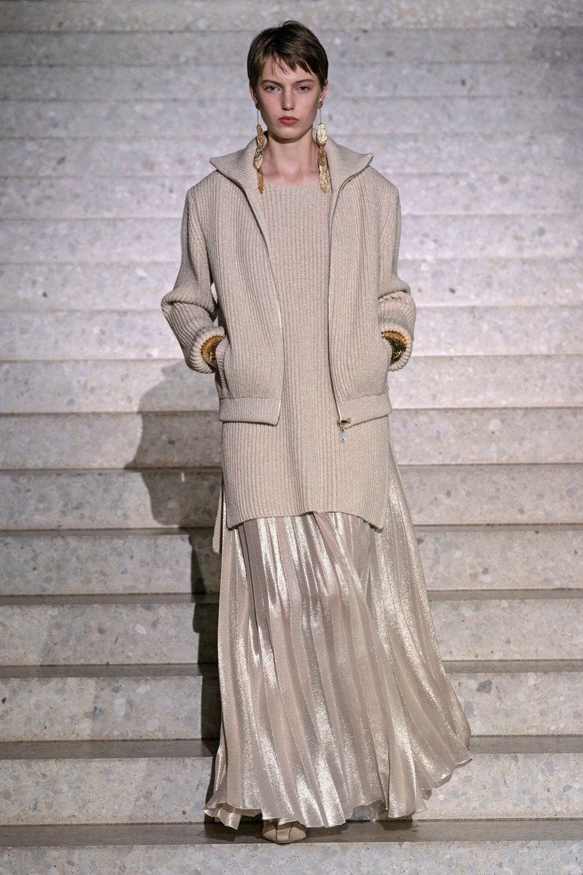 Oglejte si najlepše kreacije z modne revije resort Max Mara