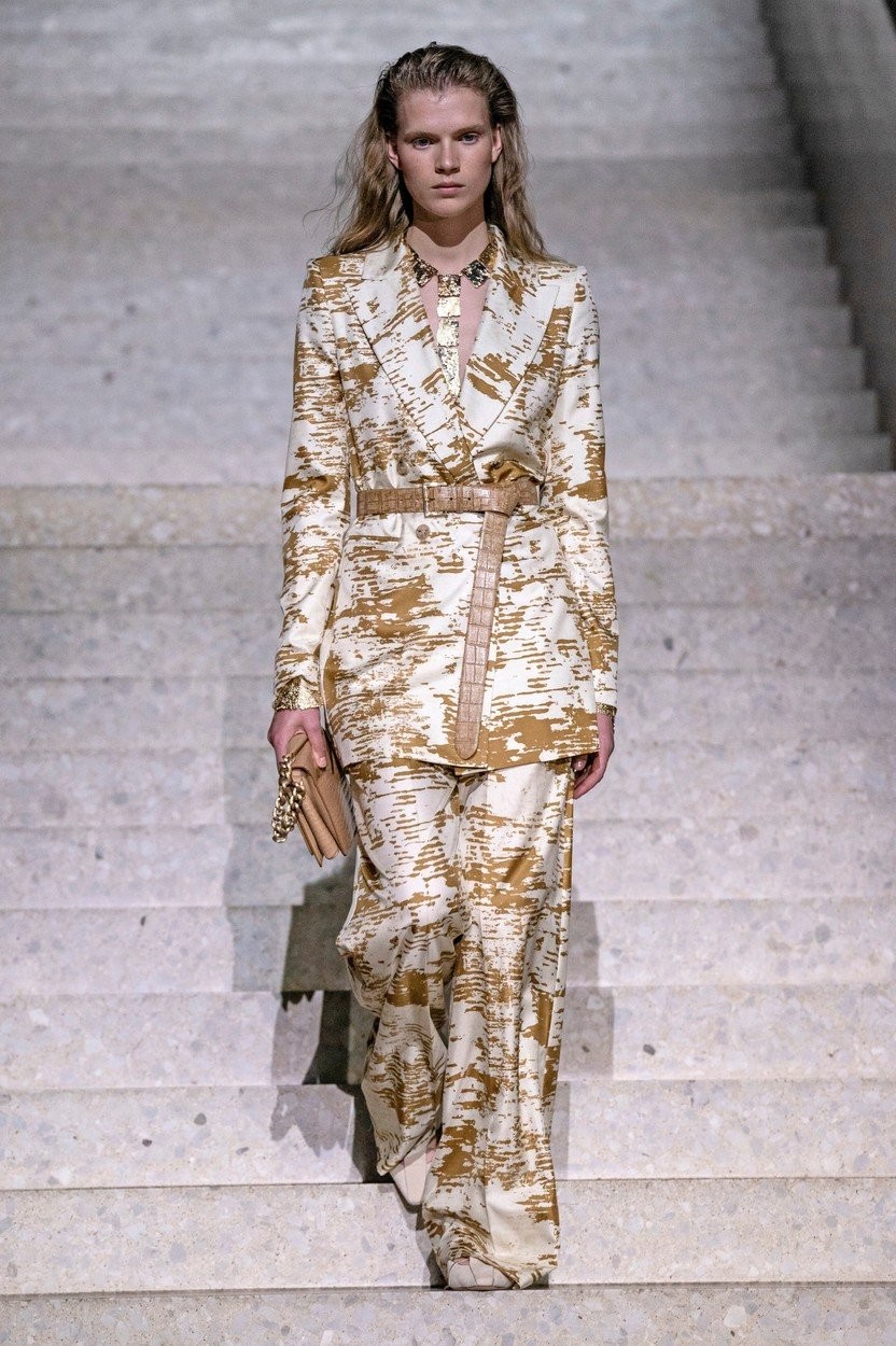 Oglejte si najlepše kreacije z modne revije resort Max Mara