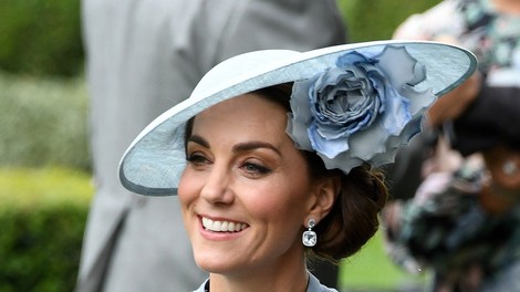 Kate Middleton nas je ta trenutek osupnila v tem čudovitem stajlingu