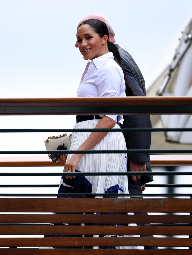 Meghan in Kate sta danes skupaj obiskali Wimbledon! Katera je nosila lepšo obleko?