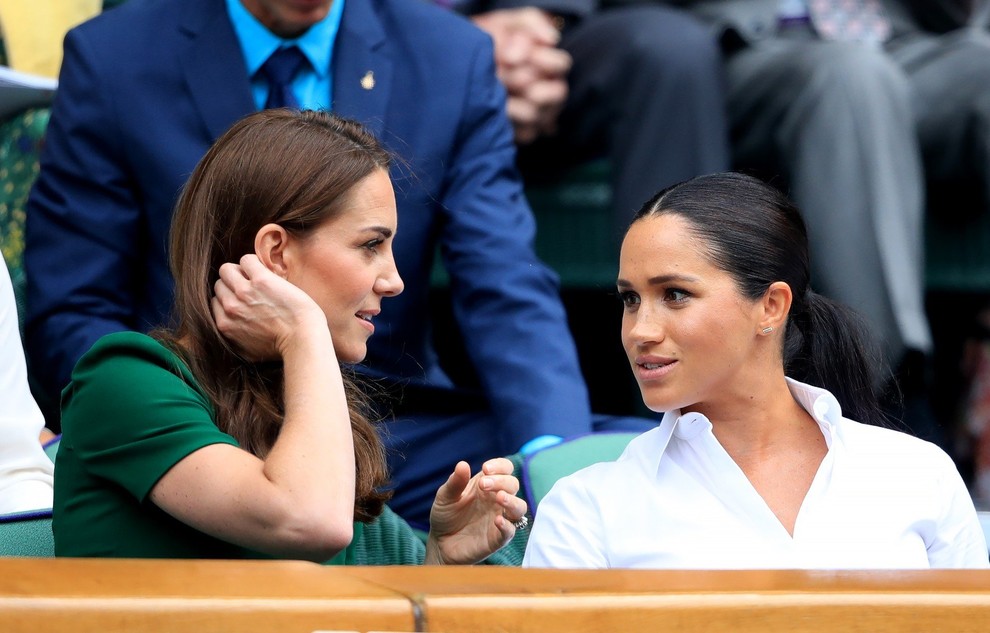 Meghan in Kate sta danes skupaj obiskali Wimbledon! Katera je nosila lepšo obleko?