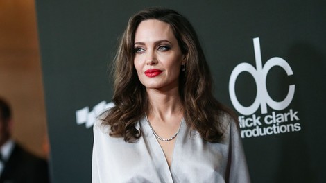 Angelina Jolie je postala blondinka (vse, kar vemo o preobrazbi)