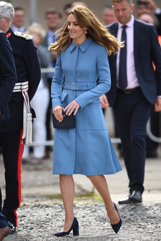 Kate Middleton nas je očarala v čudovitem jesenskem stajlingu