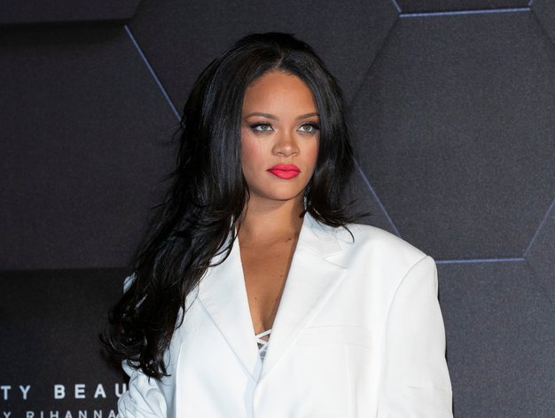 Rihanna je že napovedala, kakšno bo letošnje praznično ličenje - Foto: Profimedia