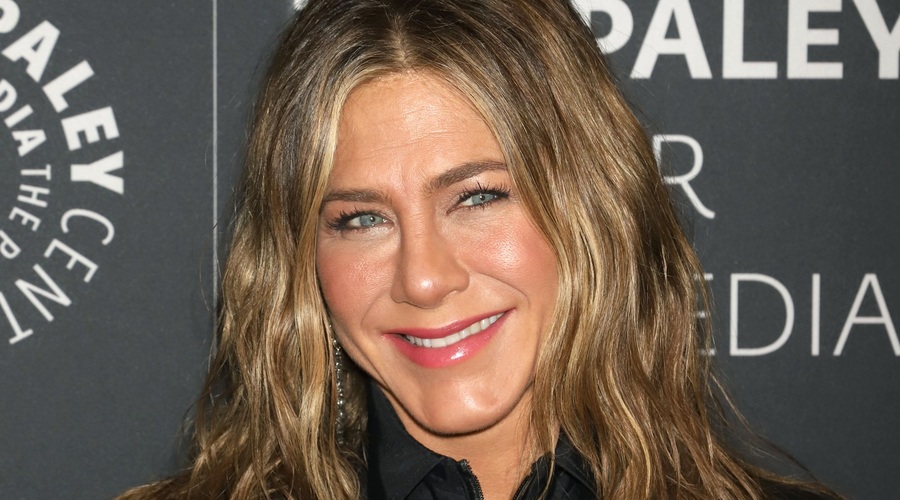 Prihodnjo pomlad bomo sončna očala nosili kot Jennifer Aniston (foto: Profimedia)