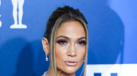 Jennifer Lopez nas je očarala na rdeči preprogi nagrad SAG