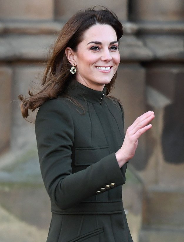 Kate Middleton je nepričakovano stopila iz stanovanja in pokazala najlepšo obleko letošnjega poletja - Foto: Profimedia