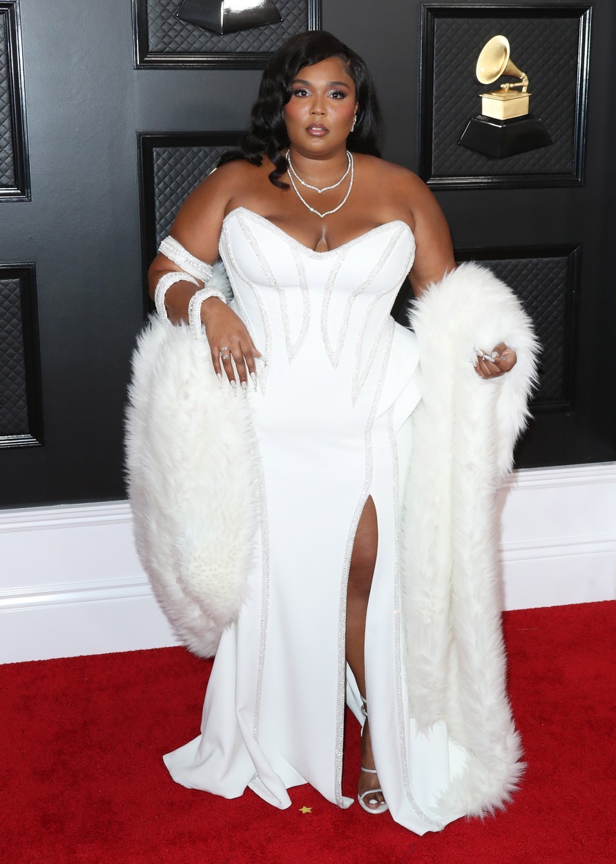 Lizzo v Atelier Versace