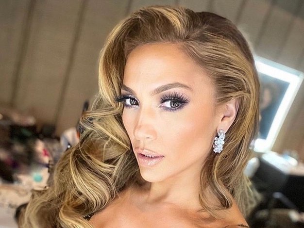 Pozabite na bele superge, Jennifer Lopez je nosila take - Foto: Profimedia