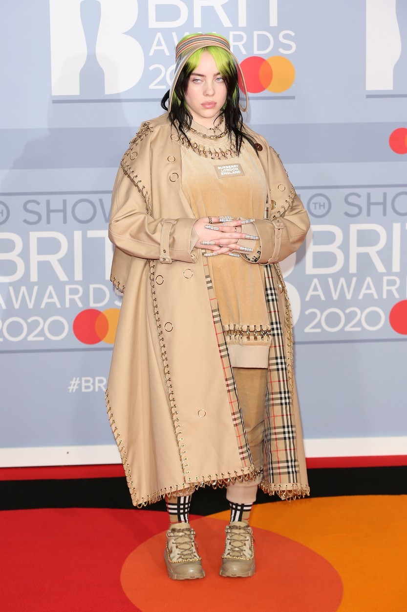 Billie Eilish, Burberry in Tiffany