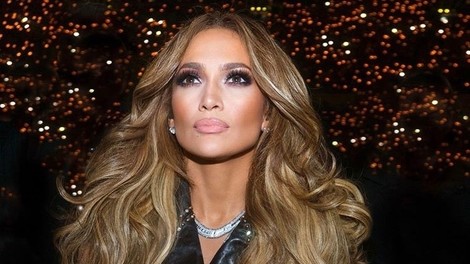 Jennifer Lopez je prvič po dolgem času pokazala svoje naravne lase