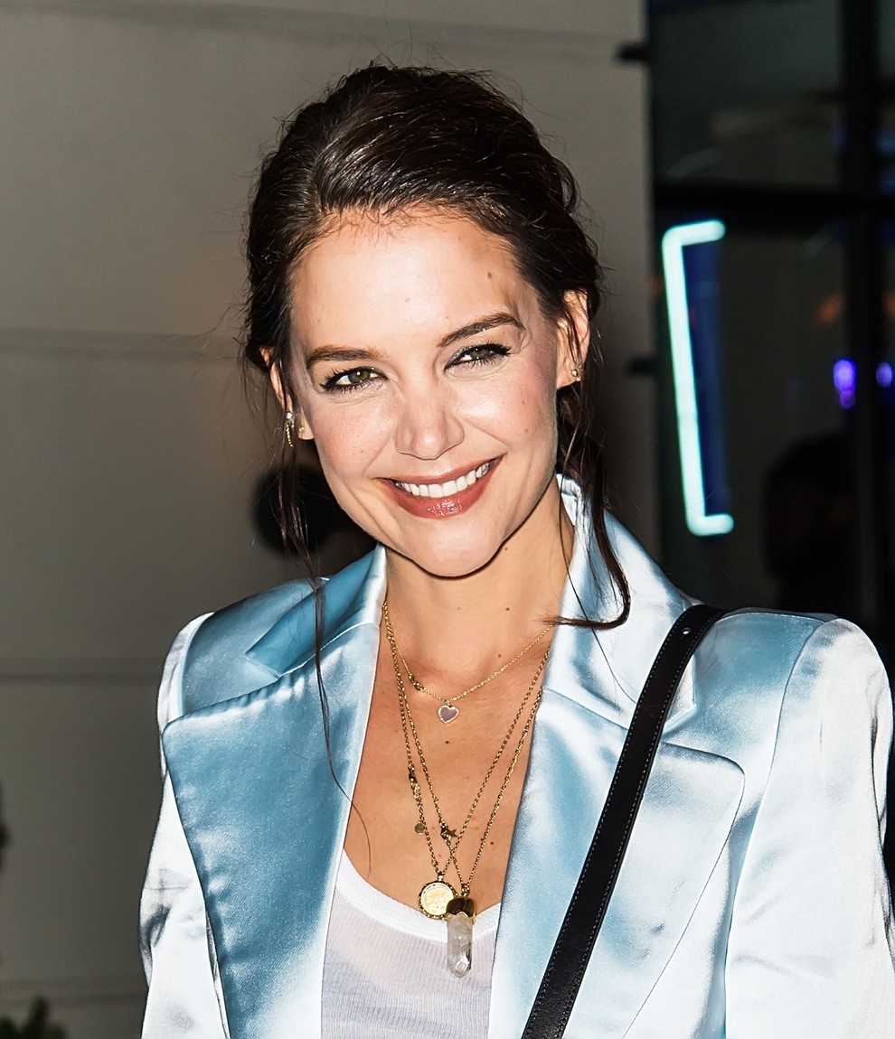 Katie Holmes danes praznuje 42. rojstni dan. Oglejte si njene najbolj modne trenutke