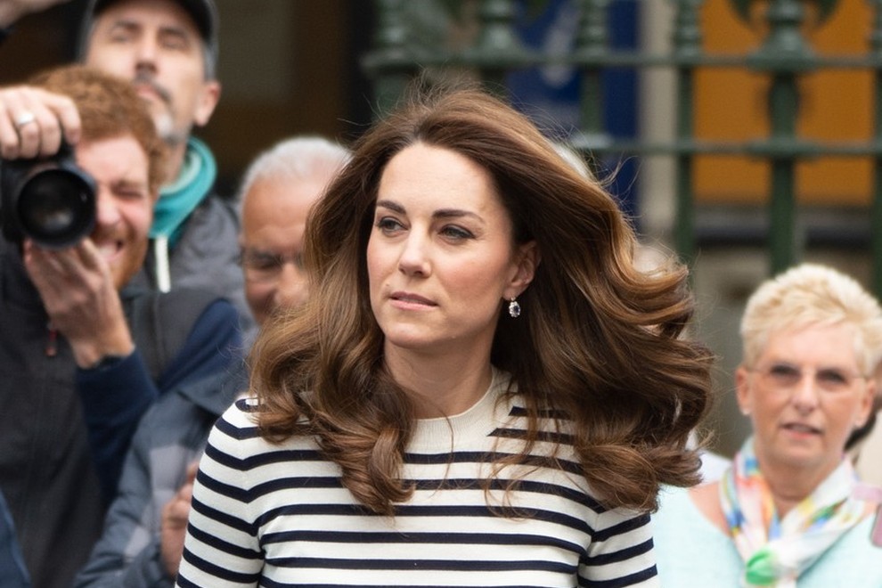 Kate Middleton črtasta majica