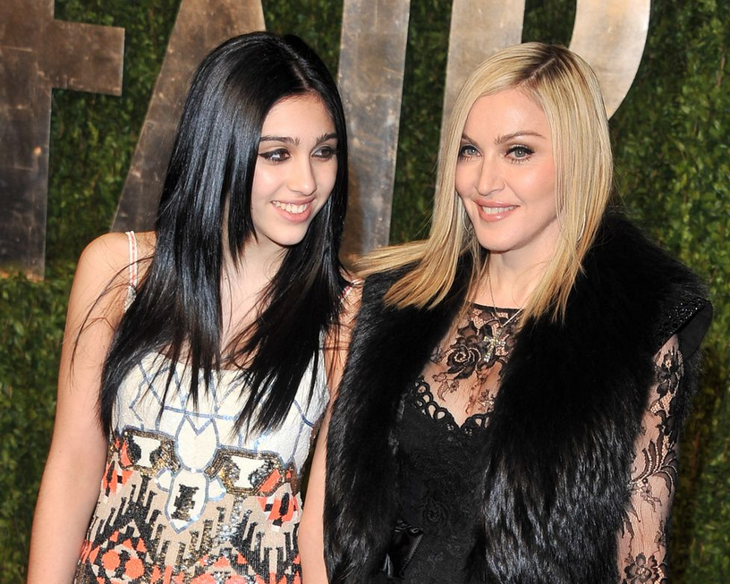 Madonna in Lourdes Leon