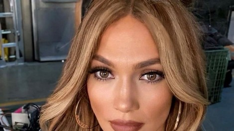 Jennifer Lopez je nosila prikupen komplet - udobno in modno