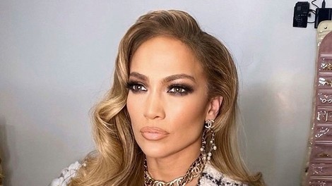 Jennifer Lopez čudovita v najlepšem zimskem plašču doslej