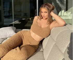 Ne boste verjeli, koliko stane pižama Kylie Jenner