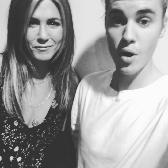 Jennifer Aniston in Justin Bieber