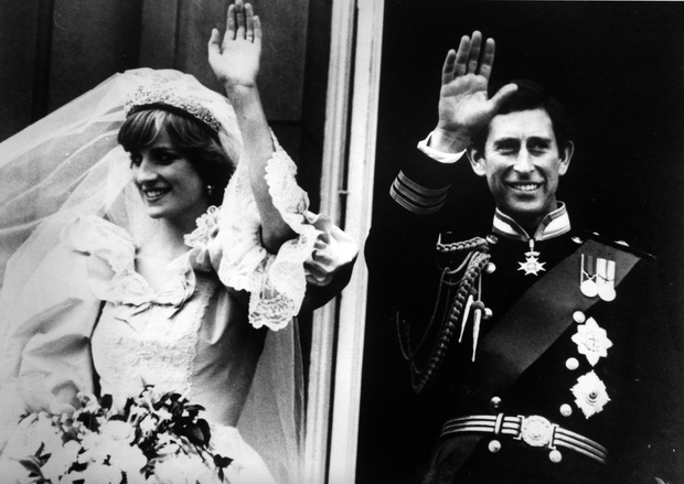 Danes mineva 40 let od poroke princese Diane in princa Charlsa - to so najlepše fotografije