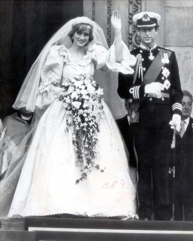 Danes mineva 40 let od poroke princese Diane in princa Charlsa - to so najlepše fotografije