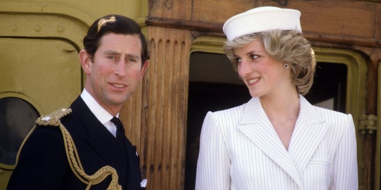 Nikoli ne uganete, zakaj princesa Diana po ločitvi nikoli več ni nosila Chanelovega logotipa (foto: Profimedia)