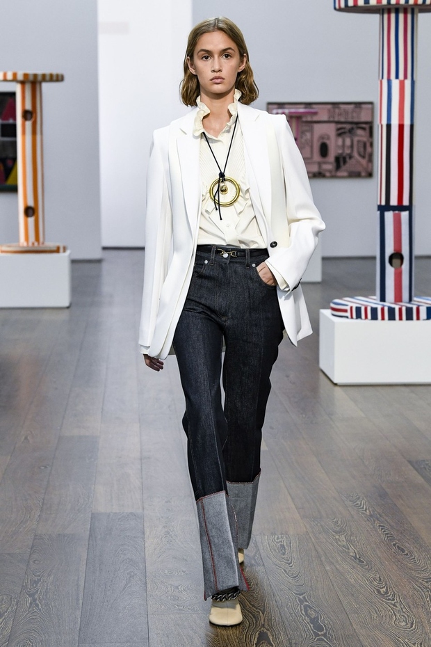 Oglejte si najlepše kreacije z modne revije Victorie Beckham