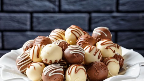 Recept za božanske čokoladne kroglice, pripravljene v manj kot 10 minutah