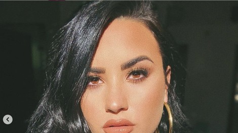 Demi Lovato je presenetila z novo pixie frizuro - želeli jo boste posnemati!
