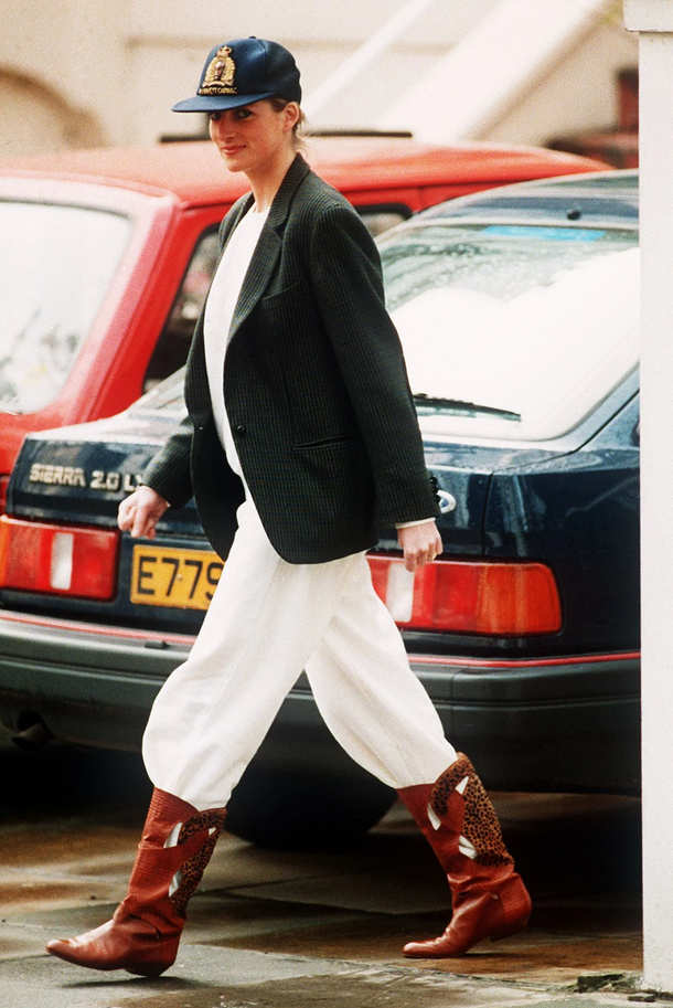 Škornje bomo to zimo nosili kot princesa Diana - Foto: Profimedia