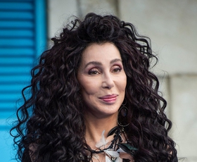 Cher je nosila ta stajling in dokazala, da je kraljica zimske mode