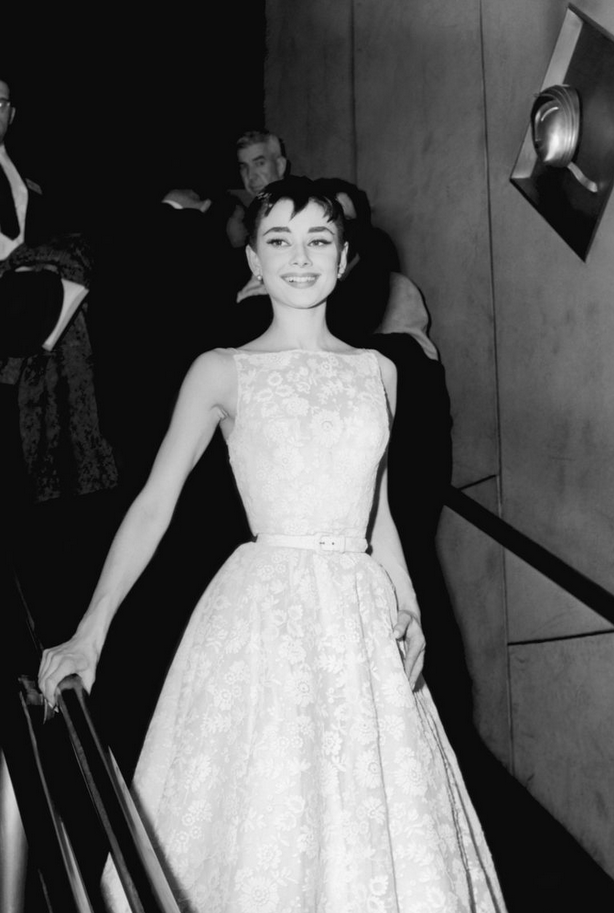 Audrey Hepburn, 1954